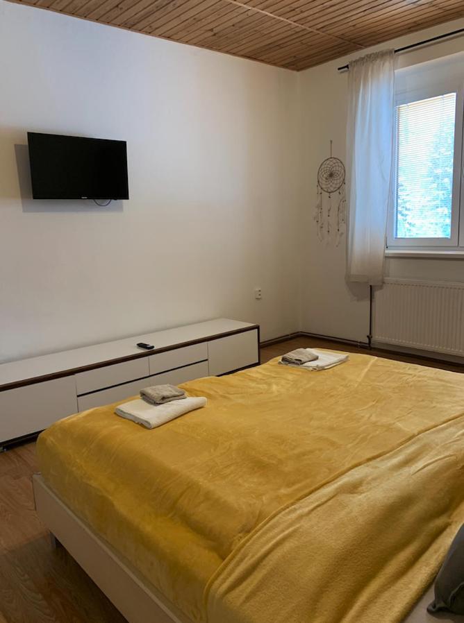 Ferienwohnung U Kubinu Jáchymov Exterior foto